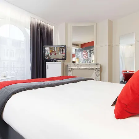Mercure Centre Grand Place מלון 4*