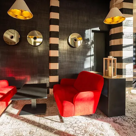 Mercure Centre Grand Place מלון