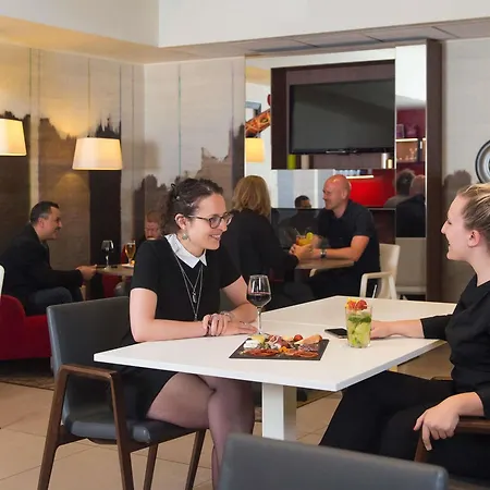 Mercure Centre Grand Place 4*