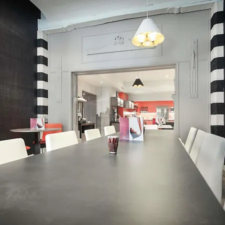 Mercure Centre Grand Place 4* Lila