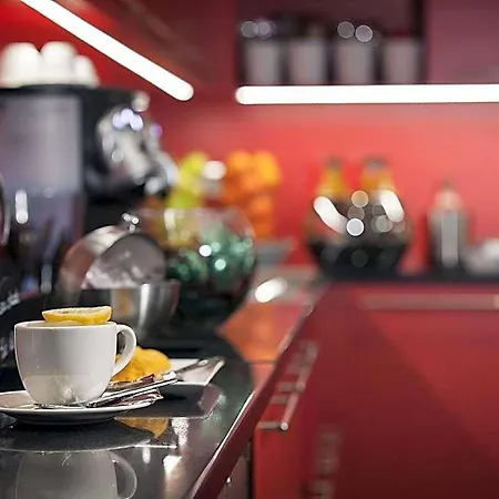 Mercure Centre Grand Place Hotel 4*