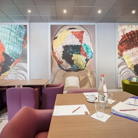 Mercure Centre Grand Place Hotel 4*