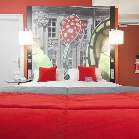 Mercure Centre Grand Place 4*