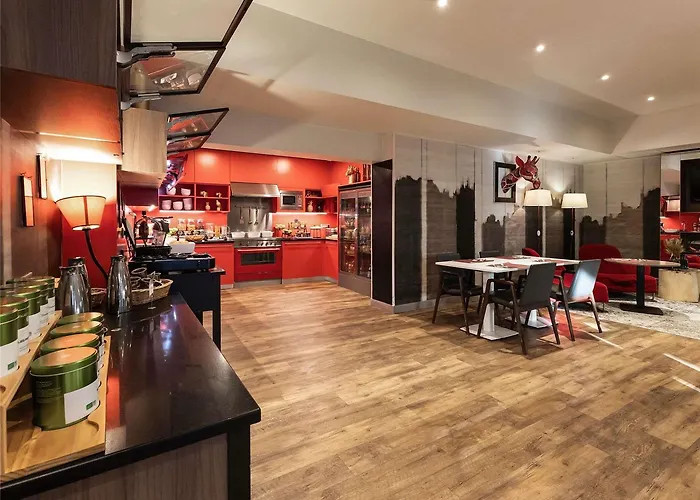 Hotel Mercure Centre Grand Place 4*